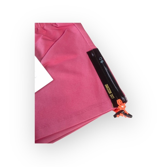 new Love Moschino ☻︎ Logo Zipper Detail Shorts ☻︎ Neon Toggle ☻︎ Fuchsia Pink ☻︎ - Picture 12 of 17